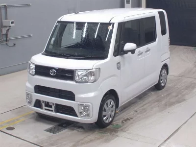 TOYOTA PIXIS MEGA
