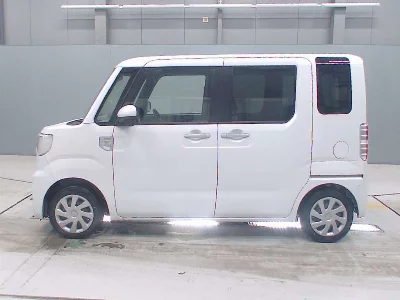 TOYOTA PIXIS MEGA