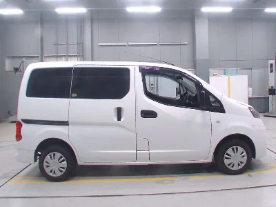 Nissan NV200 VANETTE VAN