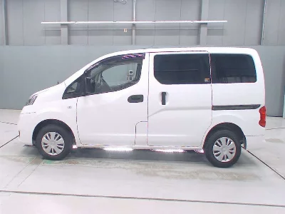 Nissan NV200 VANETTE VAN