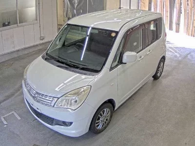 MITSUBISHI DELICA D:2