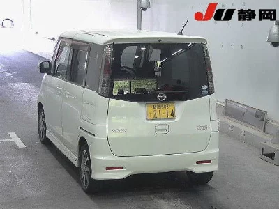 NISSAN ROOX
