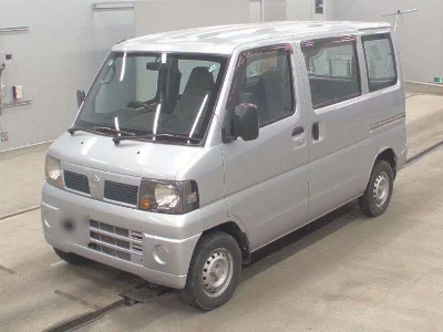 NISSAN CLIPPER VAN