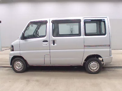 NISSAN CLIPPER VAN