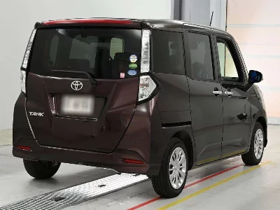 TOYOTA TANK
