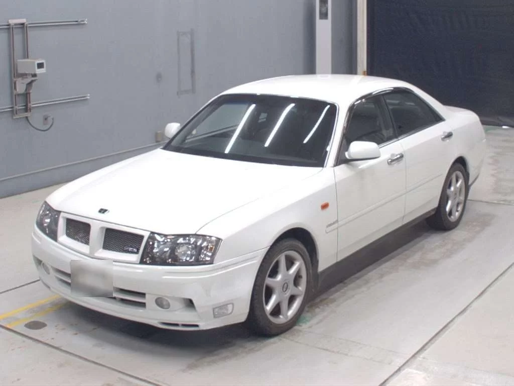 Nissan Gloria  с аукциона в Японии