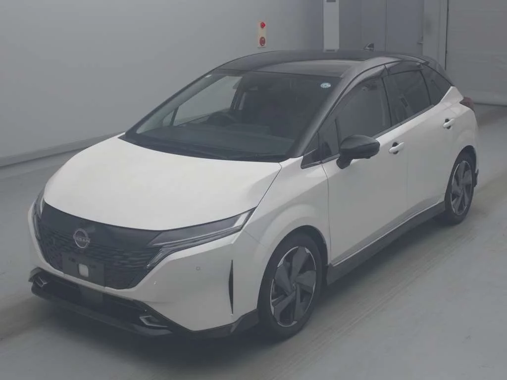 Nissan Aura  с аукциона в Японии