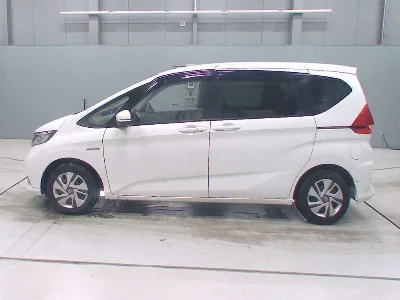 HONDA FREED + HYBRID