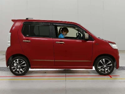 SUZUKI WAGON R STINGRAY