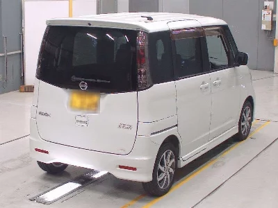 NISSAN ROOX