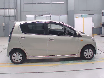 DAIHATSU MIRA CUSTOM