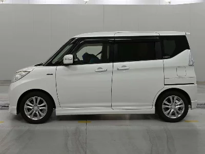 Mitsubishi Delica D:2