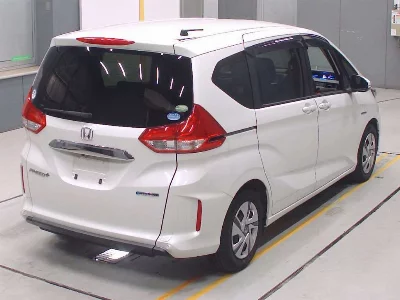 HONDA FREED + HYBRID