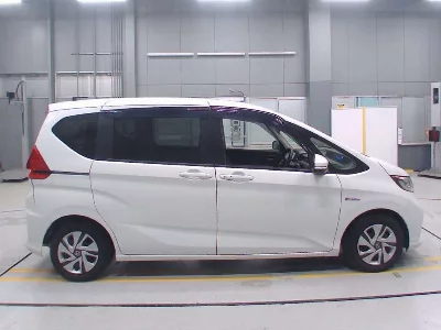 HONDA FREED + HYBRID