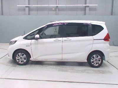 HONDA FREED + HYBRID
