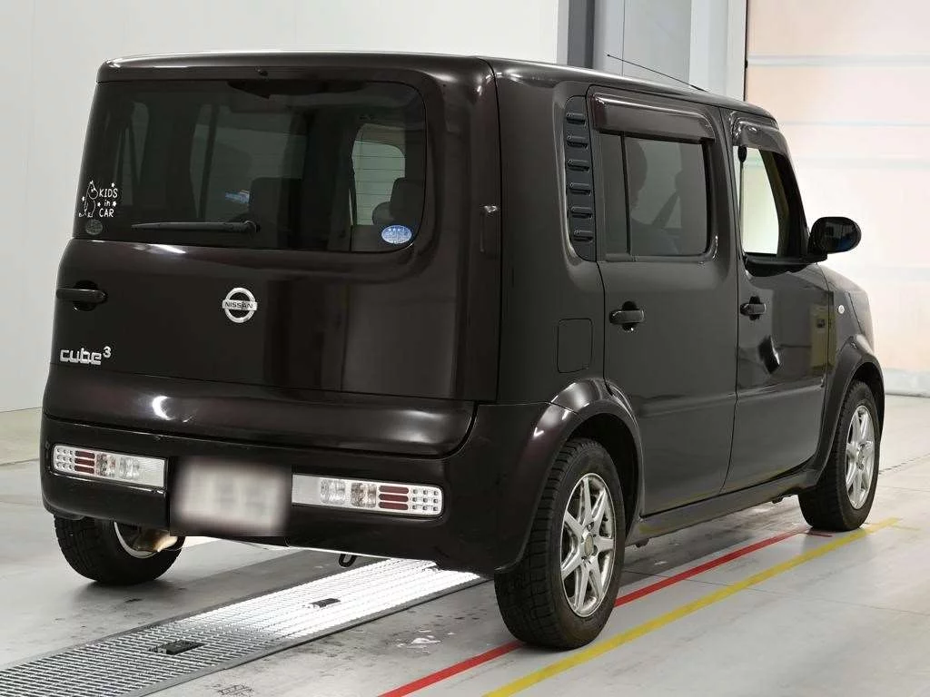 Nissan Cube Cubic  с аукциона в Японии