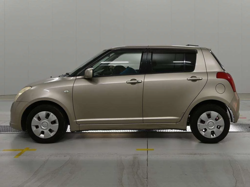 Suzuki Swift  с аукциона в Японии