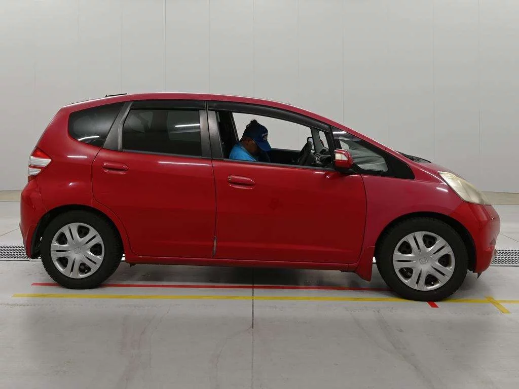 Honda Fit  с аукциона в Японии
