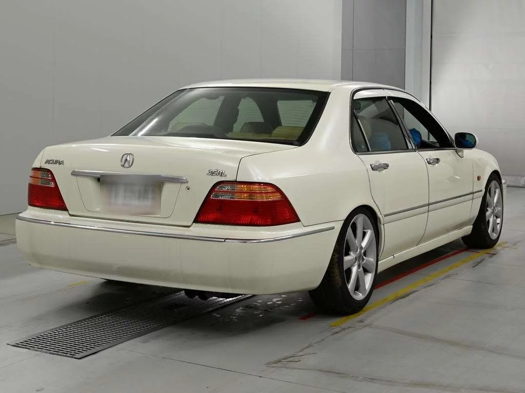 Honda Legend  с аукциона в Японии