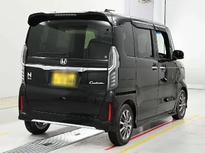HONDA N BOX CUSTOM