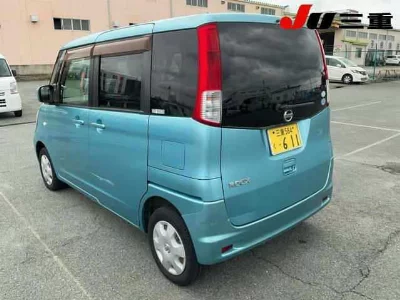 NISSAN ROOX