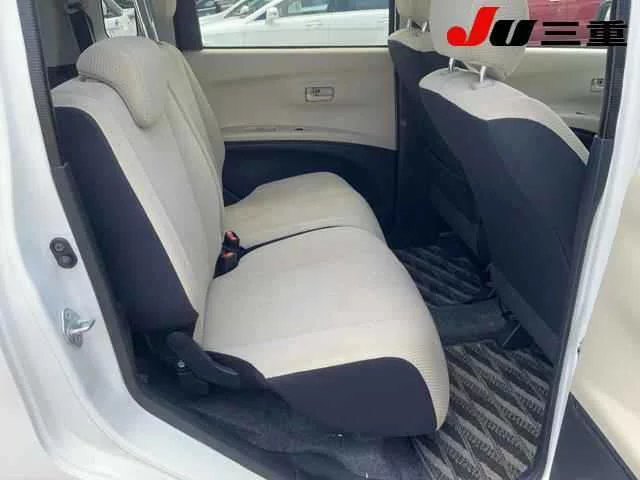 Subaru Lucra  с аукциона в Японии