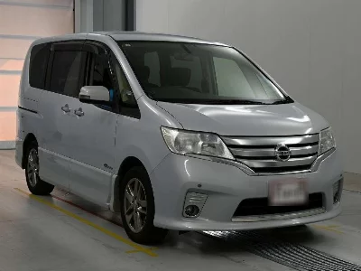 NISSAN SERENA