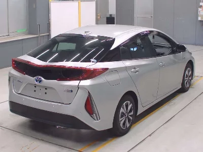 TOYOTA PRIUS PHV