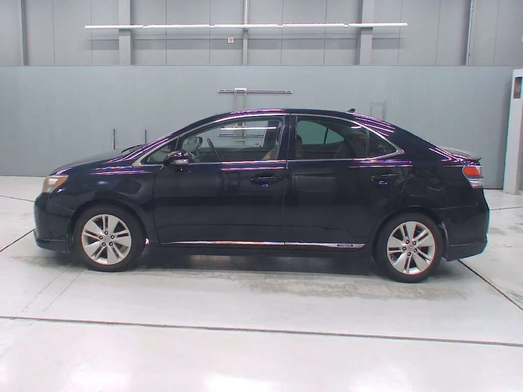 Lexus HS250h  с аукциона в Японии