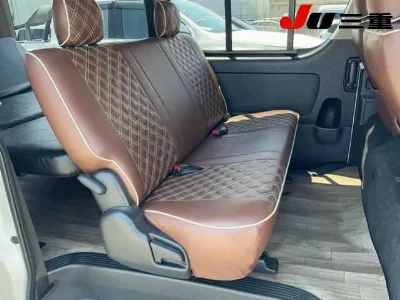 TOYOTA REGIUS VAN