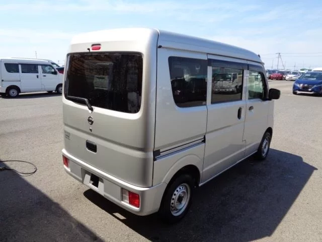 Nissan NV100 Clipper  с аукциона в Японии