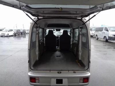NISSAN NV100 CLIPPER