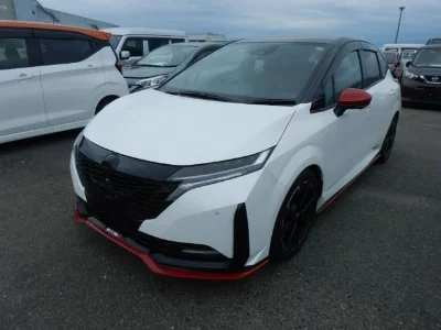 NISSAN AURA