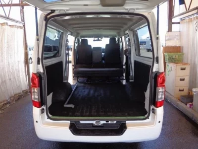 NISSAN NV350 CARAVAN