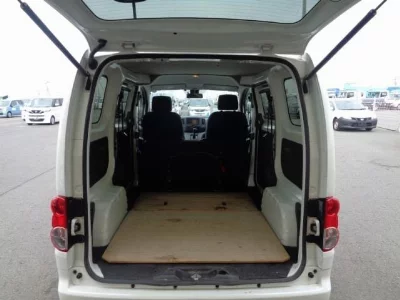 Nissan NV200 VANETTE VAN