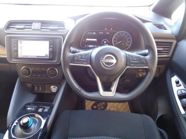 Nissan Leaf  с аукциона в Японии