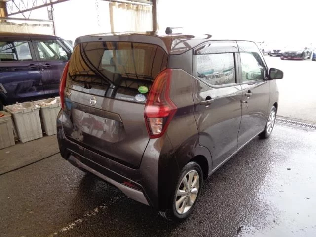 Nissan Dayz  с аукциона в Японии