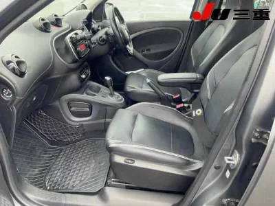 SMART FOURFOUR