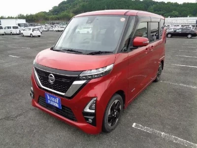 NISSAN ROOX