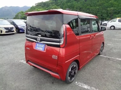 NISSAN ROOX
