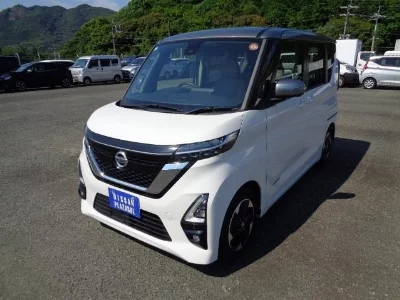 NISSAN ROOX