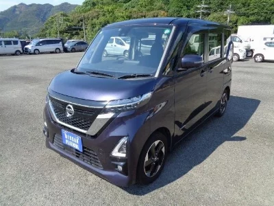 NISSAN ROOX