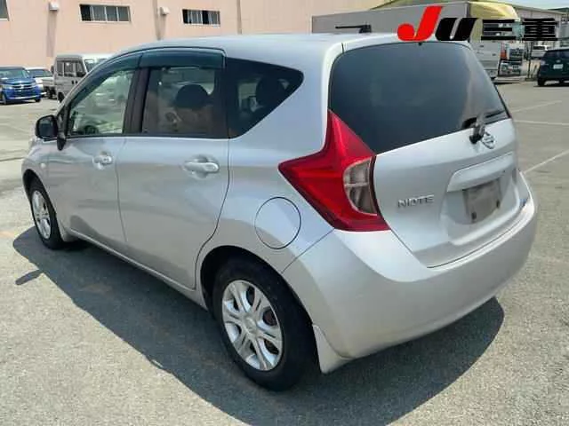 Nissan Note  с аукциона в Японии