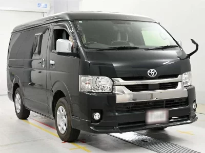 TOYOTA HIACE VAN