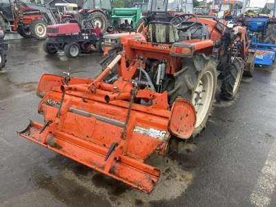 KUBOTA KUBOTA