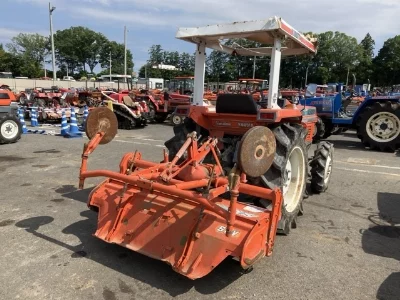 KUBOTA KUBOTA