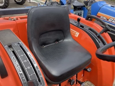 KUBOTA KUBOTA