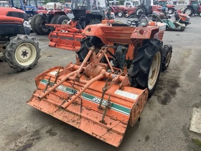 KUBOTA KUBOTA