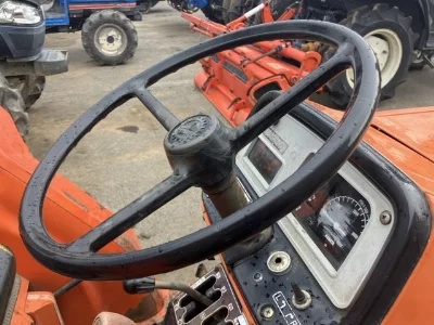 KUBOTA KUBOTA