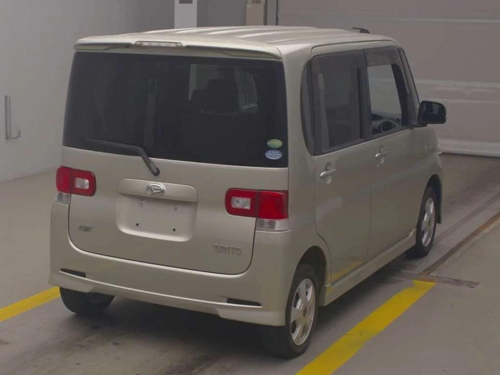 Daihatsu Tanto  с аукциона в Японии